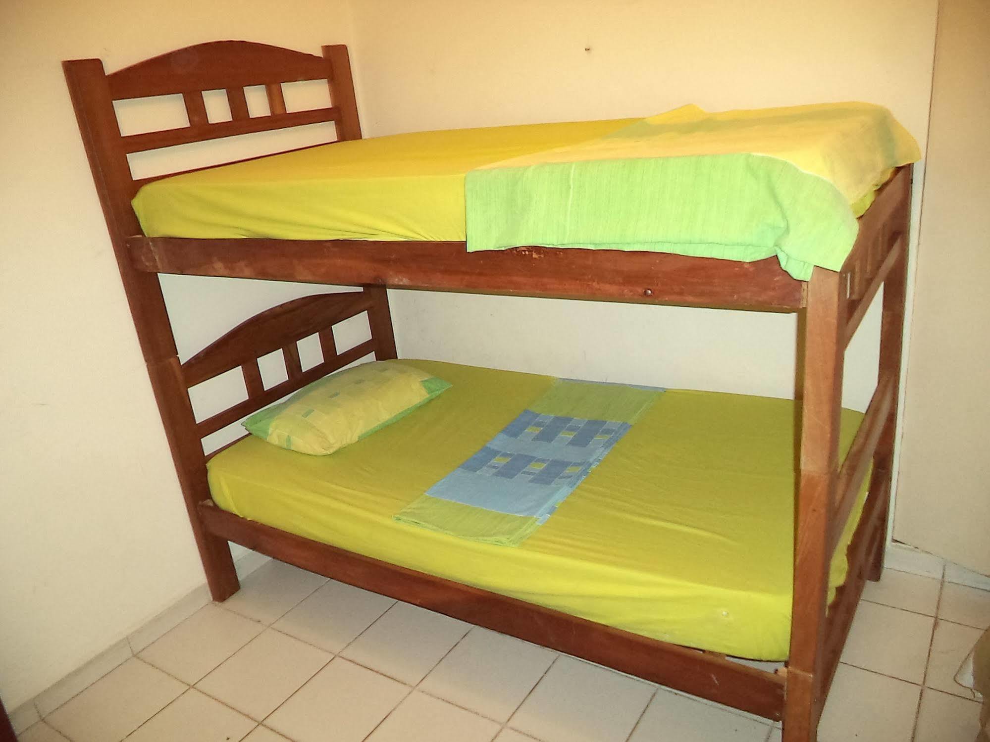 Lili'S Hostel Santa Cruz de La Sierra Luaran gambar